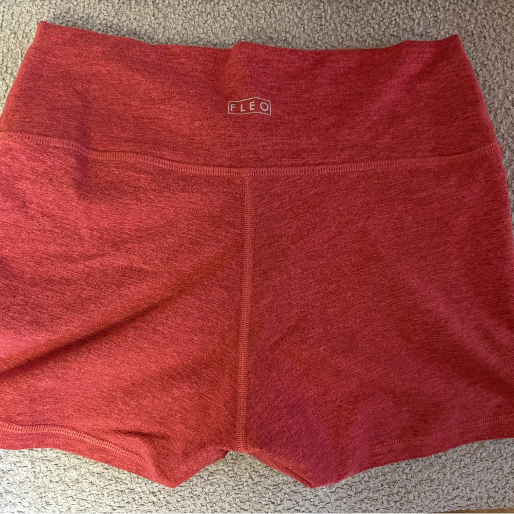 FLEO ascend short, 2.5”. No front seam, higher rise.